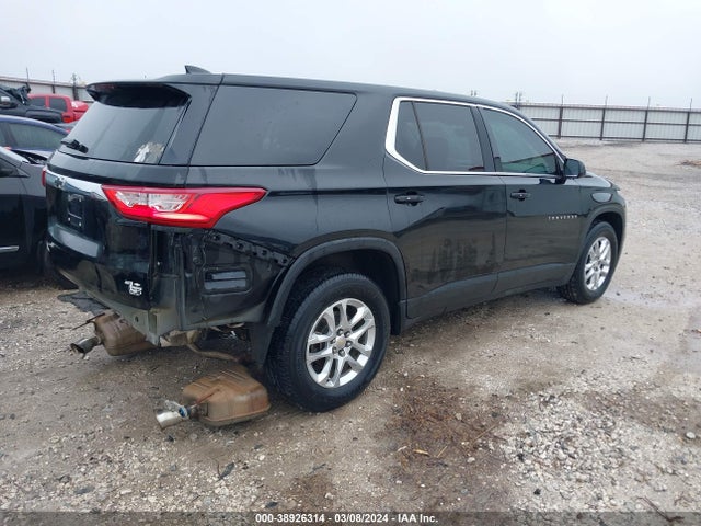 Chevrolet Traverse Ls 2018 1GNEVFKW1JJ175551 Image 4