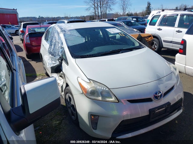 Toyota Prius Two 2014 JTDKN3DU3E1752107 Image 1