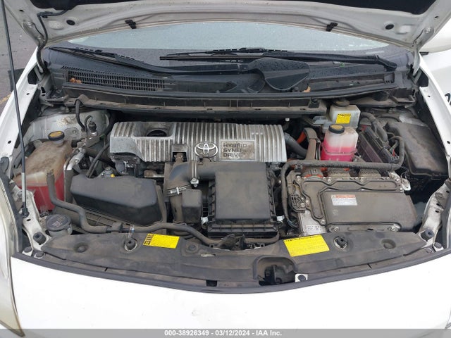 Toyota Prius Two 2014 JTDKN3DU3E1752107 Image 10