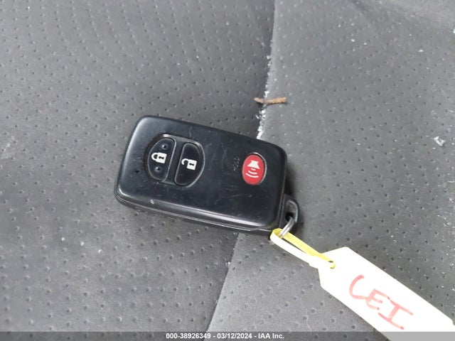 Toyota Prius Two 2014 JTDKN3DU3E1752107 Image 11