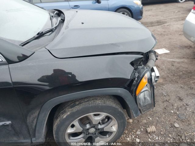 3C4NJDCB0JT326280 Jeep Compass Limited 4x4