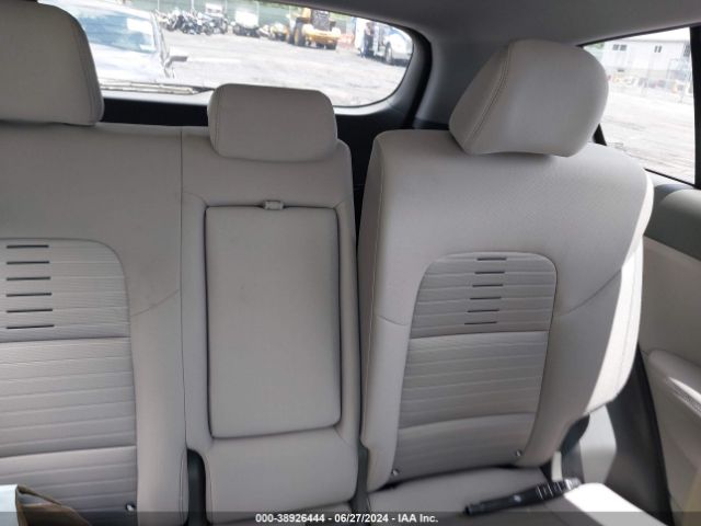 KNDPMCAC1H7272881 KIA Sportage Lx