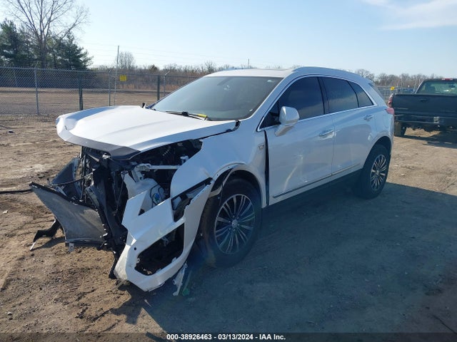 Cadillac XT5 LUXURY 2018 1GYKNDRS4JZ161416 Image 2