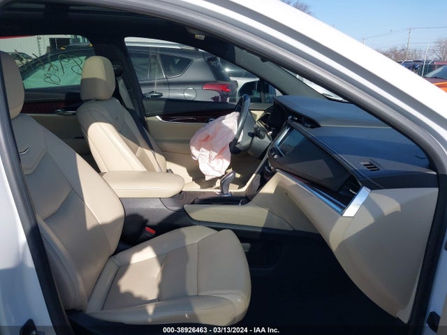 Cadillac XT5 LUXURY 2018 1GYKNDRS4JZ161416 Image 5