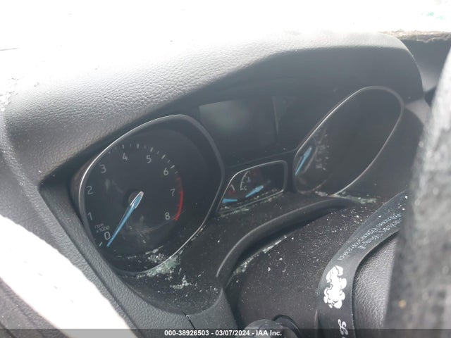 Ford FOCUS SE 2015 1FADP3K23FL329317 Image 7