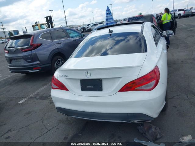 WDDSJ4EB5KN720025 Mercedes-Benz CLA 250