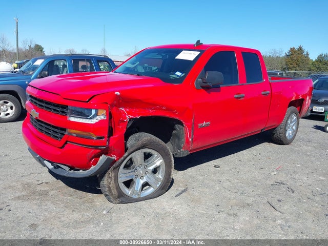 Chevrolet Silverado 1500 Custom 2018 1GCRCPEC5JZ291750 Image 2