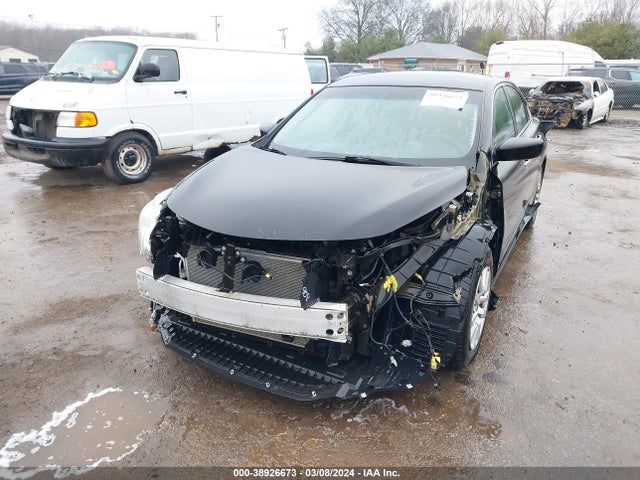 Nissan Altima 2.5 S 2015 1N4AL3AP1FC133937 Image 2