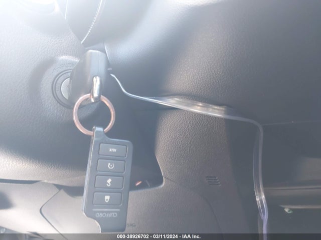Toyota C-HR LE 2019 NMTKHMBX8KR099605 Image 11