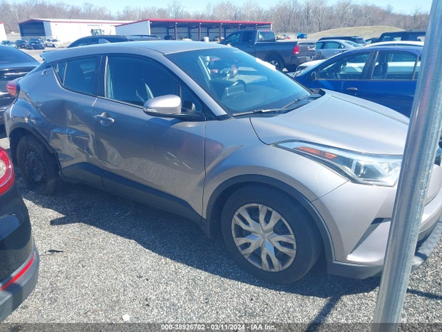 Toyota C-HR LE 2019 NMTKHMBX8KR099605 Image 13