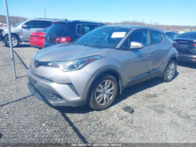 Toyota C-HR LE 2019 NMTKHMBX8KR099605 Image 2