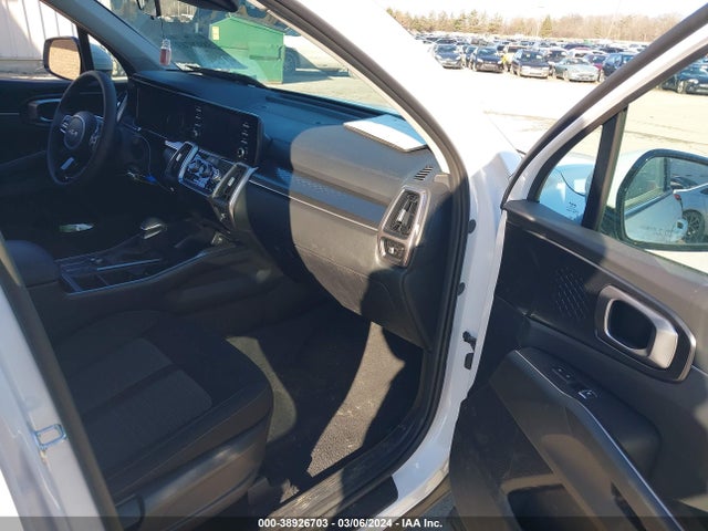 KIA SORENTO LX 2023 5XYRG4LC2PG194664 Image 5