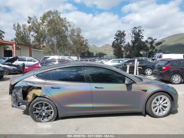 Tesla Model 3 Long Range Dual Motor All-wheel Drive 2022 5YJ3E1EB0NF163089 Image 14