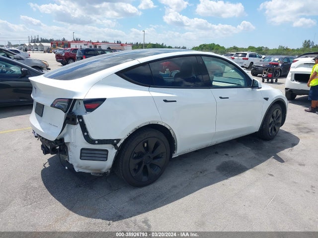 5YJYGDEE5LF039781 Tesla Model Y Long Range Dual Motor All-wheel Drive