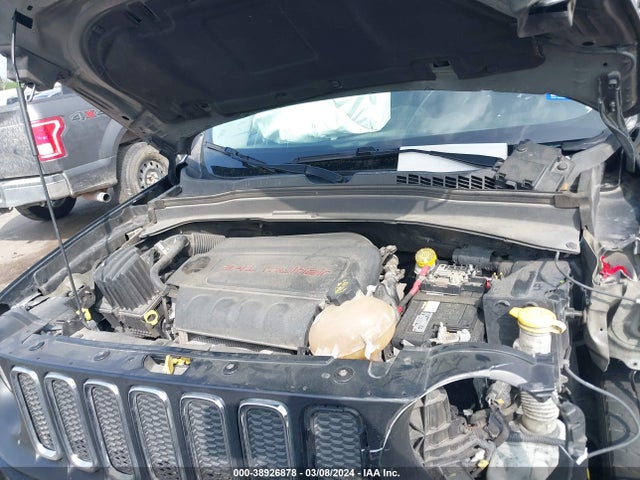 Jeep Renegade Latitude 2016 ZACCJABTXGPD44673 Image 10