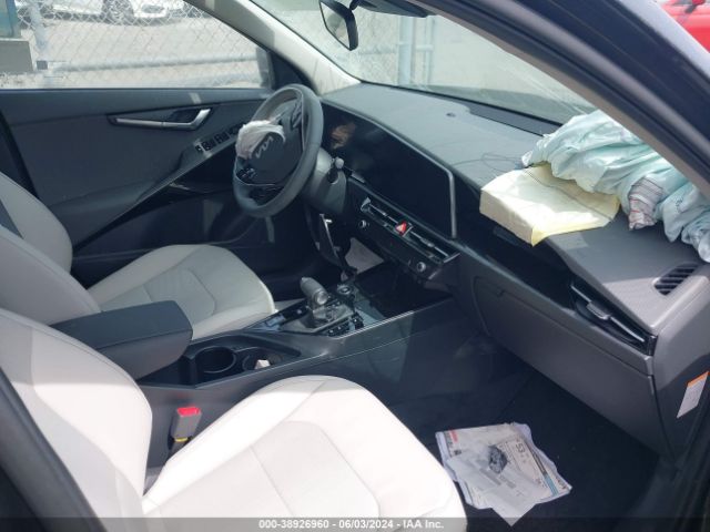 KNDCR3LEXR5155490 KIA NIRO EX