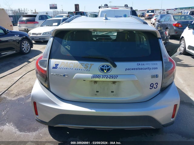 Toyota Prius C One 2018 JTDKDTB39J1603921 Image 16