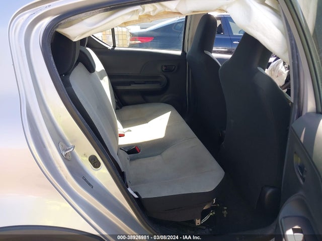Toyota Prius C One 2018 JTDKDTB39J1603921 Image 8