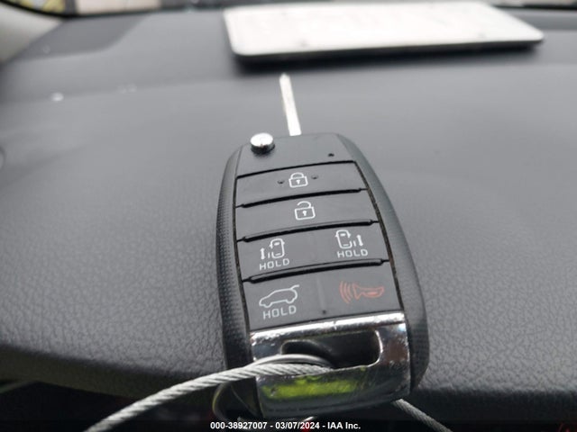KIA SEDONA LX 2016 KNDMB5C12G6151443 Image 11