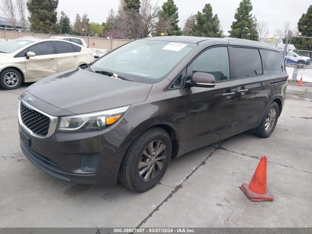 KIA SEDONA LX 2016 KNDMB5C12G6151443 Image 2