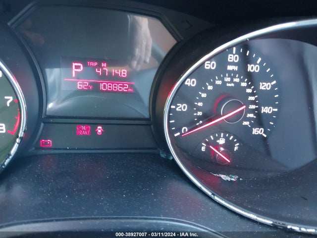 KIA SEDONA LX 2016 KNDMB5C12G6151443 Image 7