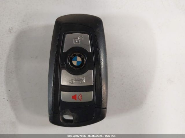 WBA8A3C57JA486937 BMW 320i Xdrive