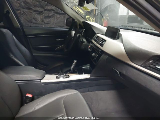 WBA8A3C57JA486937 BMW 320i Xdrive