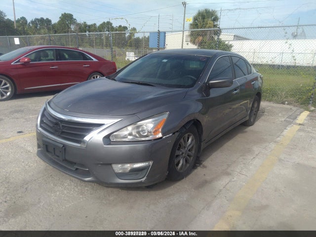 Nissan Altima 2.5 S 2015 1N4AL3AP7FN914577 Image 2