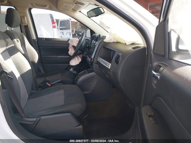 Jeep Compass Sport 2016 1C4NJCBA2GD688936 Image 5