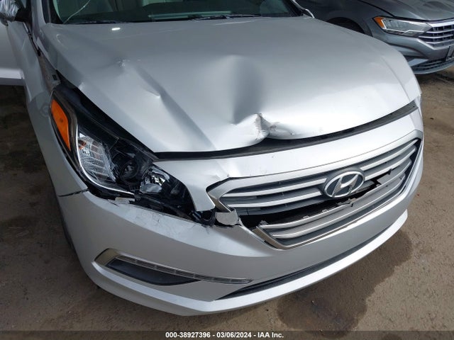 Hyundai SONATA SE 2015 5NPE24AF5FH171042 Image 6