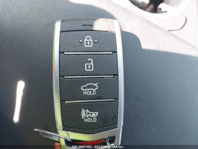 Genesis G70 2.0t Awd 2020 KMTG44LA2LU063131 Image 11