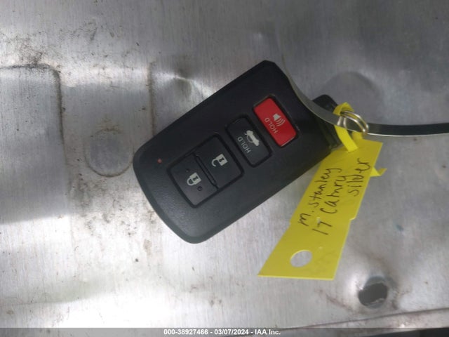 Toyota CAMRY XLE 2017 4T1BF1FKXHU644286 Image 11