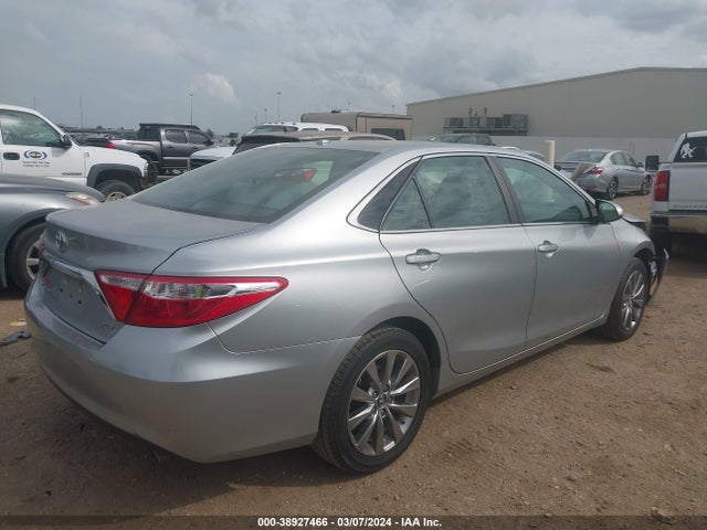 Toyota CAMRY XLE 2017 4T1BF1FKXHU644286 Image 4