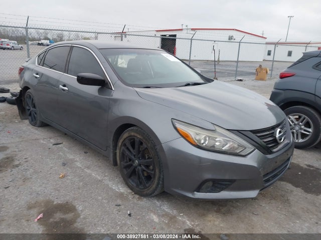 Nissan Altima 2.5 Sr 2018 1N4AL3AP8JC229749 главное изображение