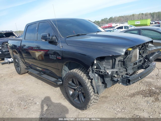 RAM 1500 Night  4x4 5'7 Box 2018 1C6RR7MT1JS150982 Image 1