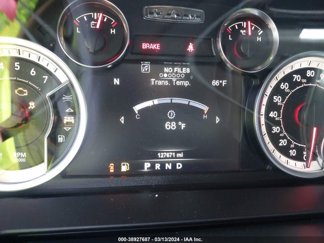 RAM 1500 Night  4x4 5'7 Box 2018 1C6RR7MT1JS150982 Image 16