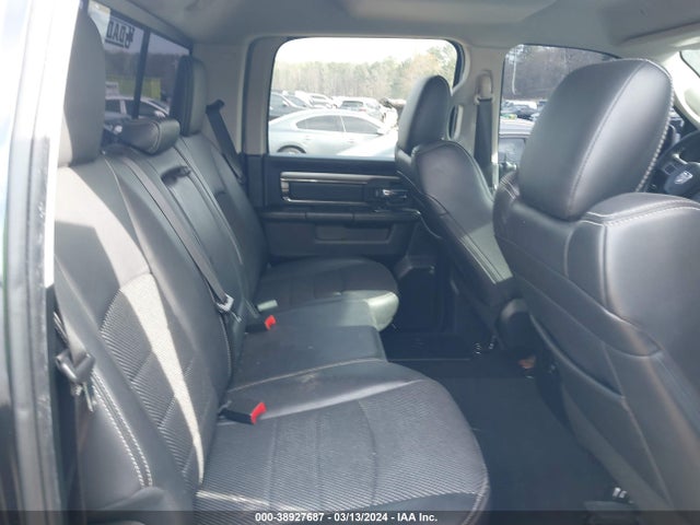 RAM 1500 Night  4x4 5'7 Box 2018 1C6RR7MT1JS150982 Image 8