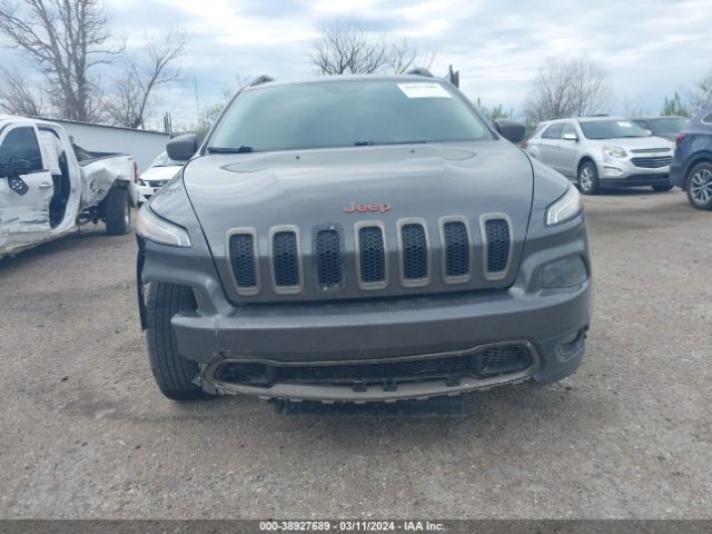 1C4PJLCB4GW369123 Jeep Cherokee 75th Anniversary