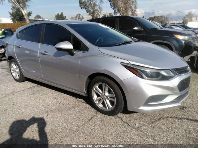 2017 3G1BE6SM0HS589576 main image
