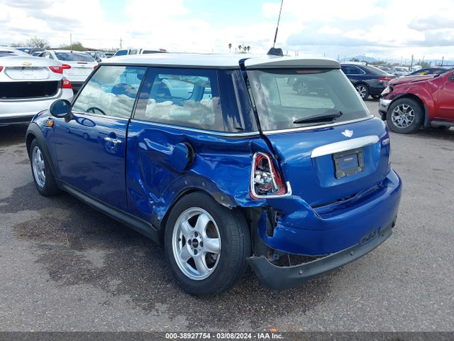 2007 MINI COOPER WMWMF33587TT54234 Photo 2