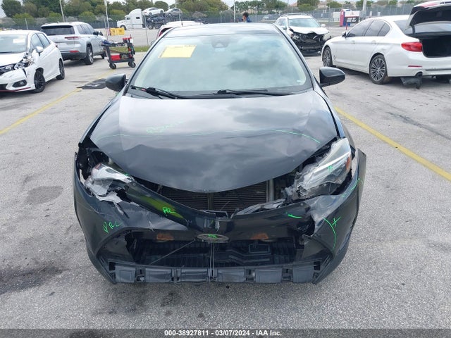 Toyota COROLLA LE 2018 5YFBURHE0JP791252 Image 12