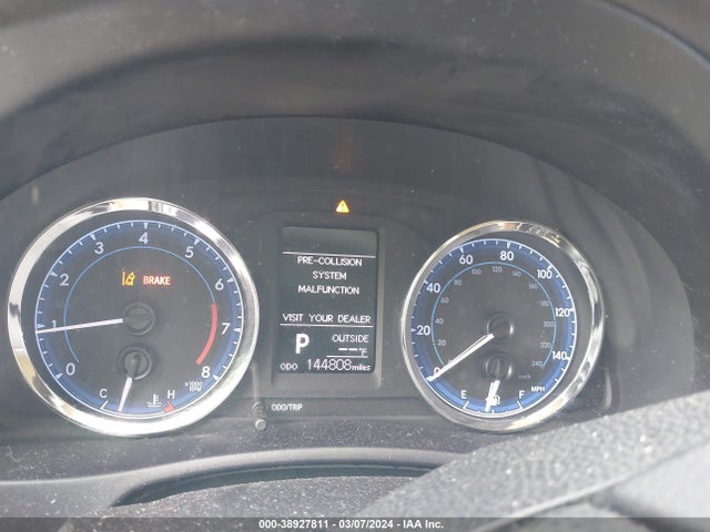 Toyota COROLLA LE 2018 5YFBURHE0JP791252 Image 7