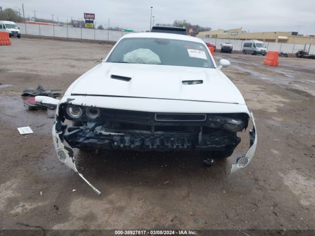 2C3CDZAG9JH242501 Dodge Challenger Sxt