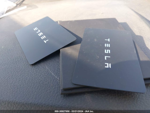 Tesla Model Y 2023 7SAYGAEE6PF627972 Image 11