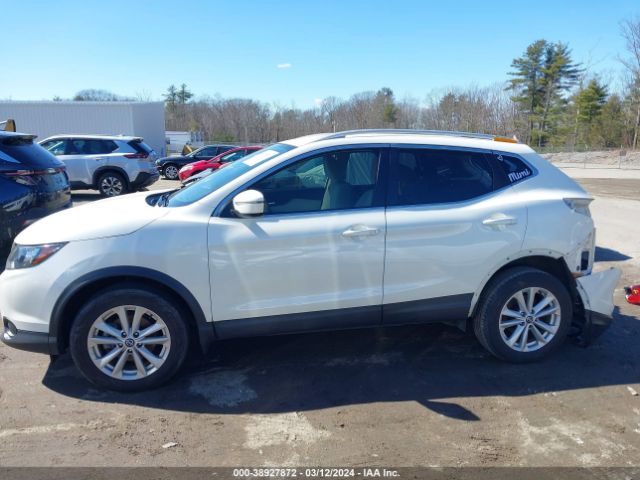 JN1BJ1CR5KW326093 Nissan Rogue Sport Sv