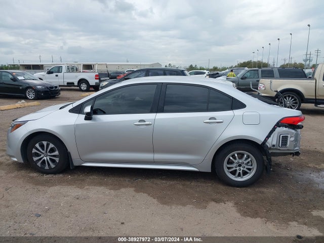 Toyota Corolla Hybrid Le 2022 JTDEAMDE2NJ059021 Image 15