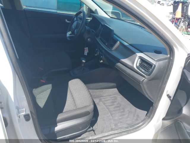 3KPA24AD9NE464037 KIA RIO LX