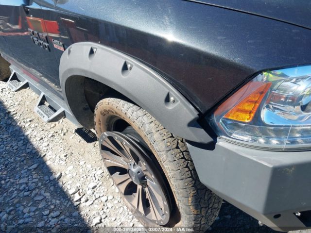 1C6RR6JT7JS126829 RAM 1500 Laramie Quad Cab 4x2 6'4 Box