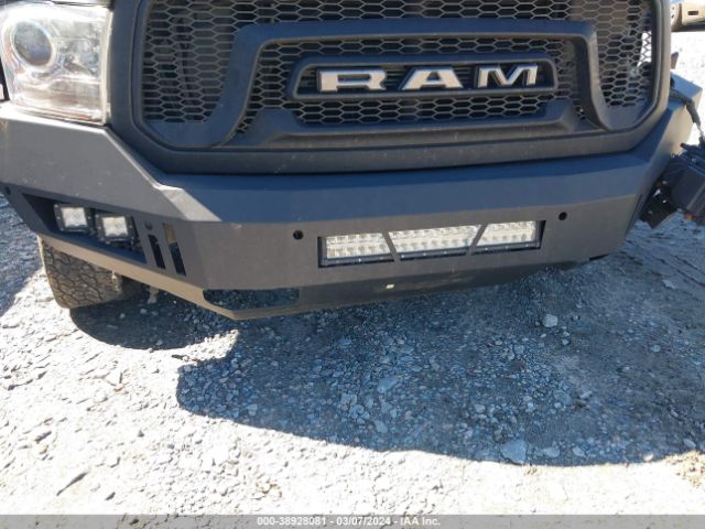 1C6RR6JT7JS126829 RAM 1500 Laramie Quad Cab 4x2 6'4 Box
