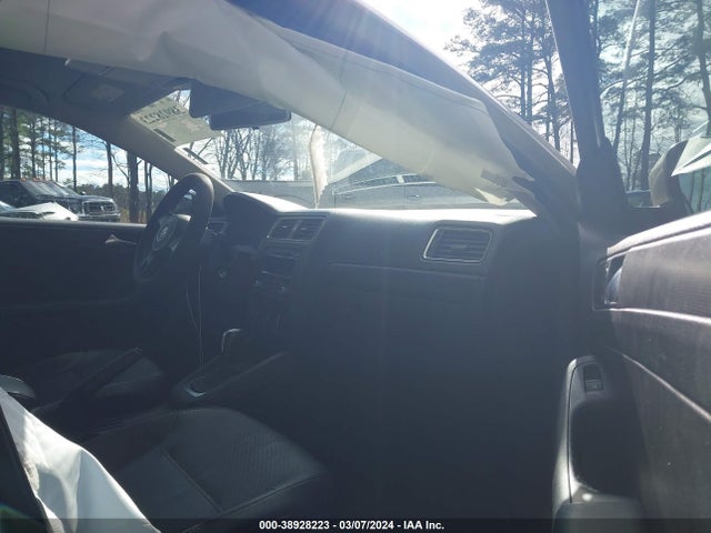 3VWD17AJ5EM278909 Volkswagen Jetta 1.8t Se